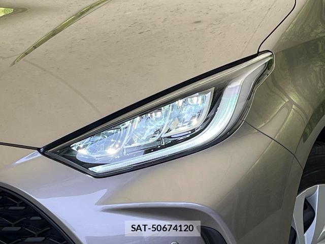 Toyota YARIS 2024-03 8875633-11