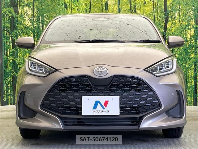 Toyota YARIS 2024-03 8875633-13