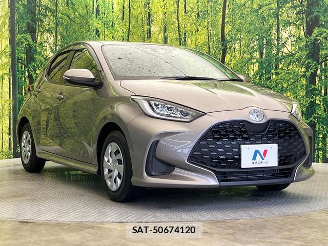 Toyota YARIS 2024-03 8875633-15