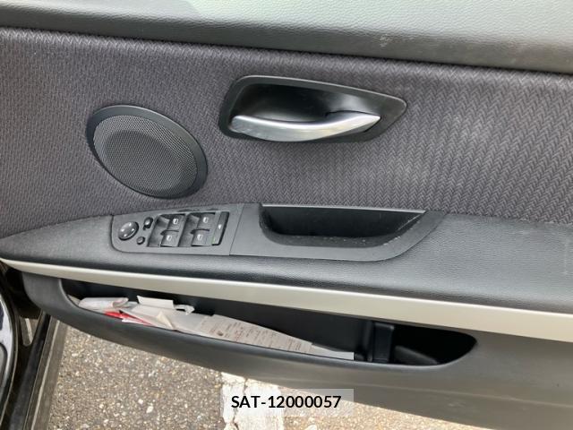 Bmw 3 SERIES 2010-03 8876330-10