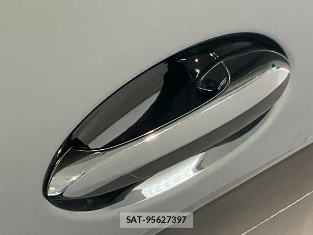 Bmw 4 SERIES 2022-09 8877341-17