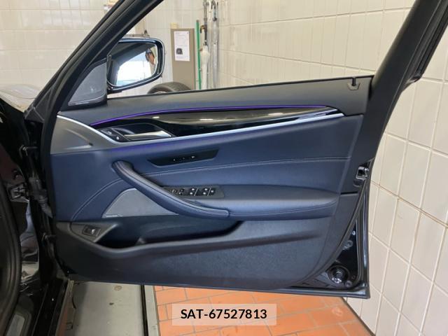 Bmw 5 SERIES 2018-12 8876227-10