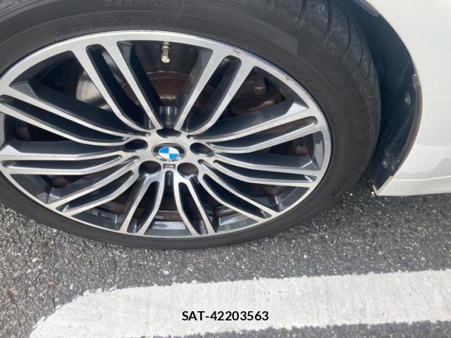 Bmw 5 SERIES 2018-02 8877579-5