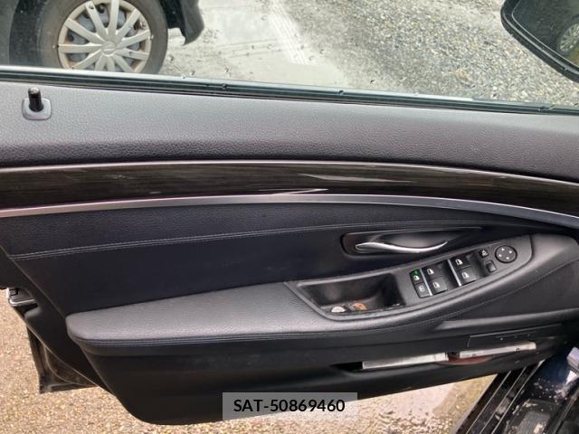 Bmw 5 SERIES 2012-03 8877902-11