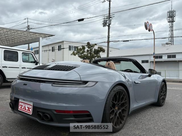 Porsche 911 2024-06 8876726-11
