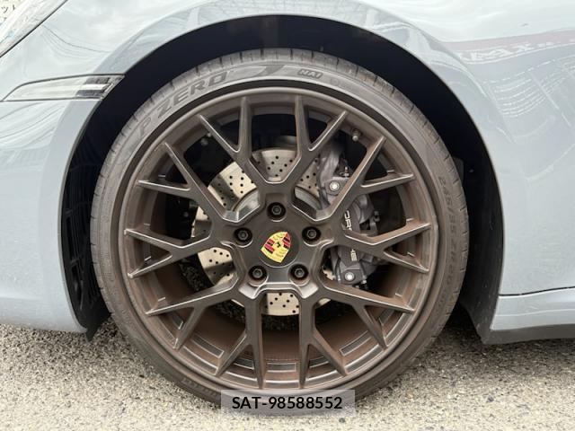Porsche 911 2024-06 8876726-13