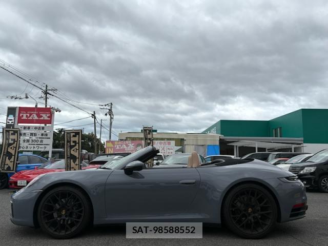 Porsche 911 2024-06 8876726-9