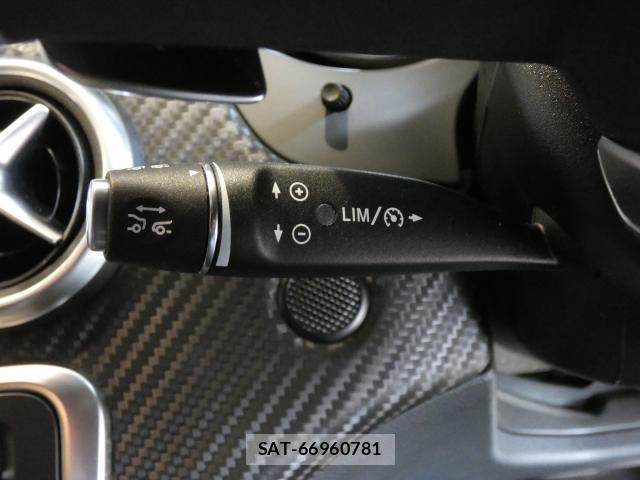 Mercedes Benz A-CLASS 2016-12 8878010-16