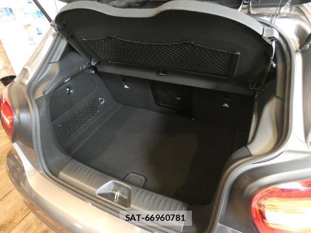 Mercedes Benz A-CLASS 2016-12 8878010-18