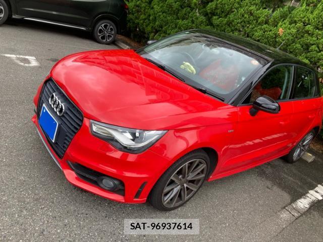 Audi A1 2013-12 8876717-1