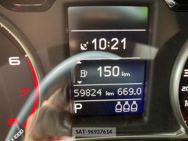 Audi A1 2013-12 8876717-11