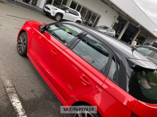 Audi A1 2013-12 8876717-13