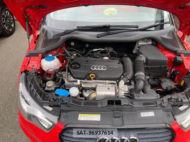 Audi A1 2013-12 8876717-18