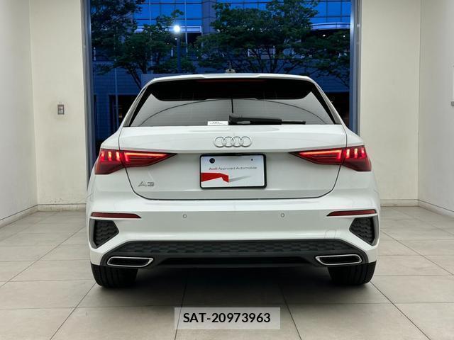 Audi A3 2021-06 8877547-14