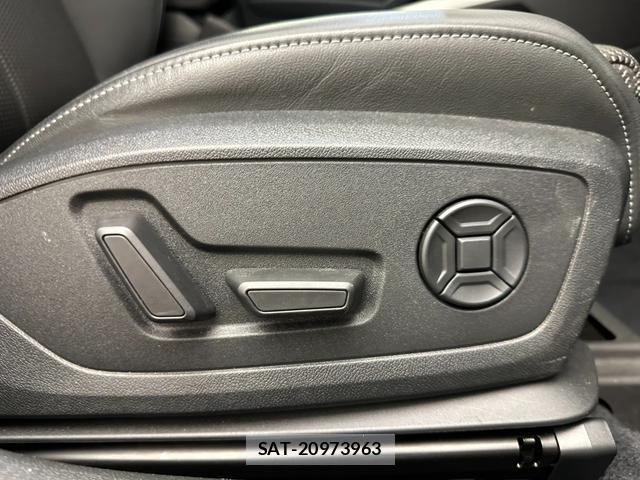 Audi A3 2021-06 8877547-8