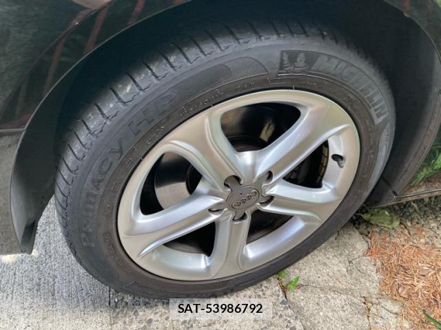 Audi A4 2015-10 8877542-5
