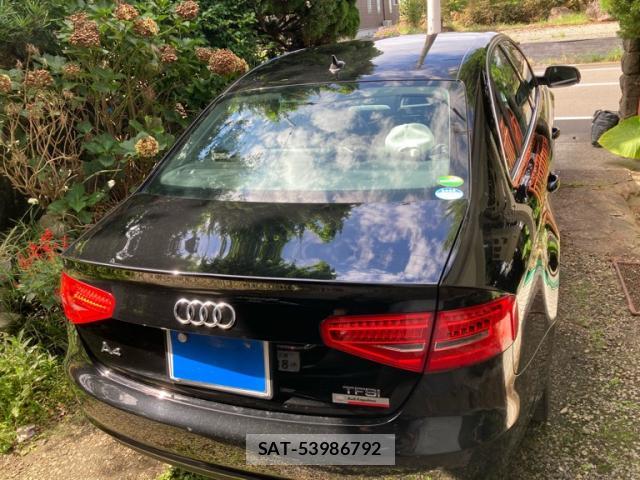 Audi A4 2015-10 8877542-6