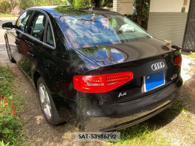 Audi A4 2015-10 8877542-7