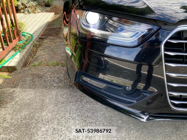 Audi A4 2015-10 8877542-9
