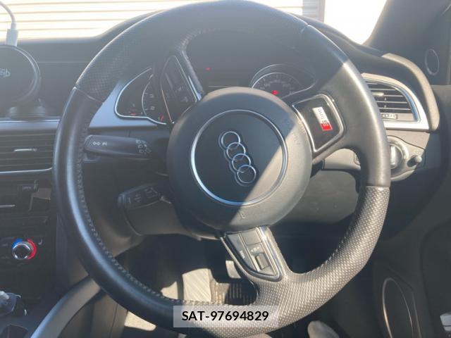 Audi A5 2013-06 8876308-15