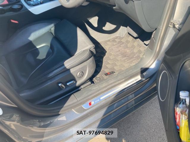 Audi A5 2013-06 8876308-9