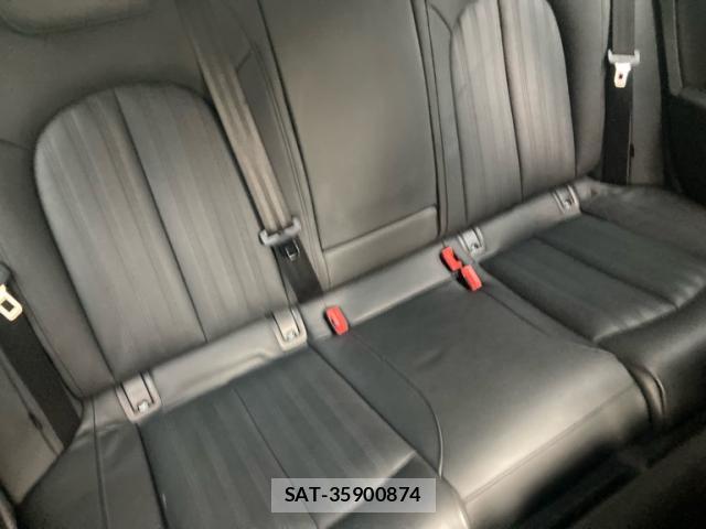 Audi A6 2014-02 8876169-11
