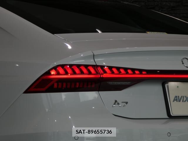 Audi A7 2018-12 8877510-3