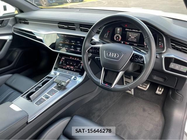 Audi A7 2022-08 8877555-1