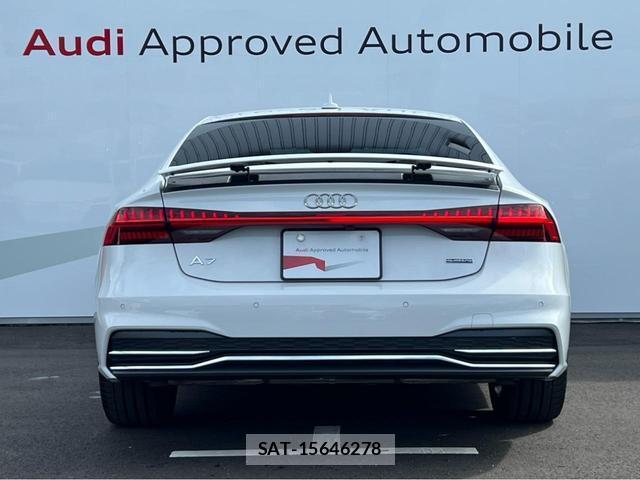 Audi A7 2022-08 8877555-16