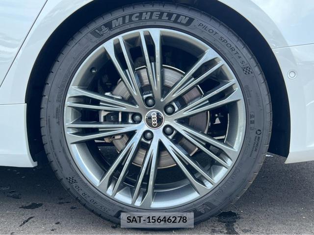 Audi A7 2022-08 8877555-18