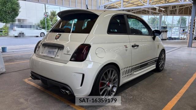 Abarth 595 2016-04 8877119-11