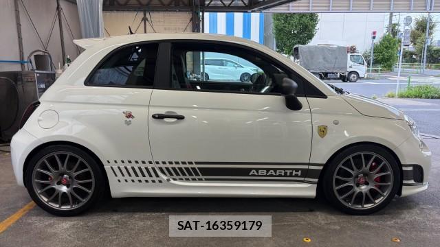 Abarth 595 2016-04 8877119-3