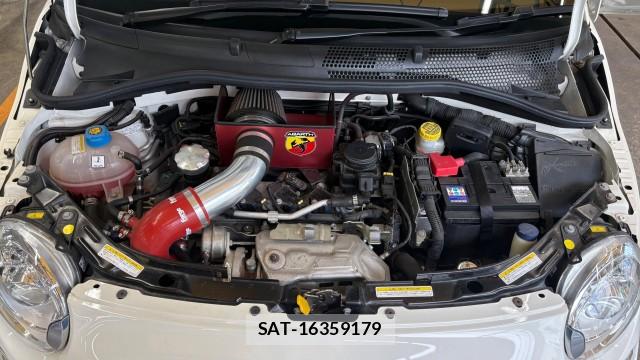 Abarth 595 2016-04 8877119-6
