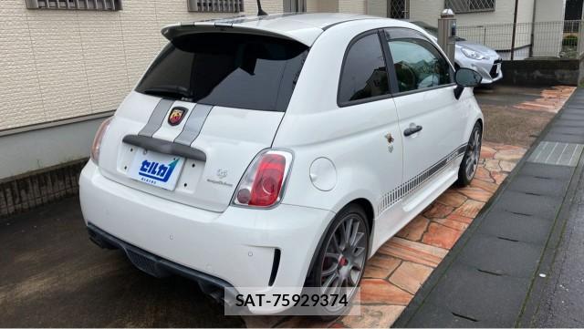 Abarth 595 2016-03 8877122-12