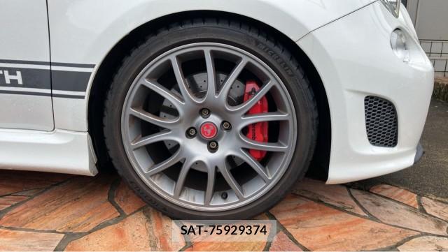 Abarth 595 2016-03 8877122-8