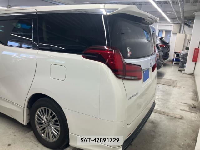 Toyota ALPHARD HYBRID 2018-07 8877444-3
