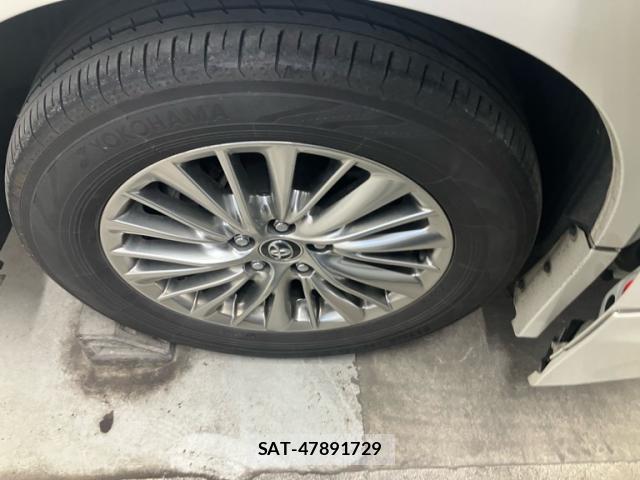 Toyota ALPHARD HYBRID 2018-07 8877444-5