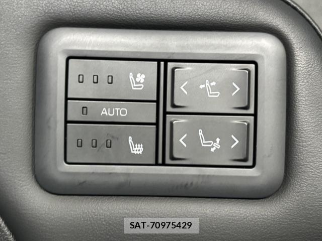 Toyota ALPHARD HYBRID 2023-10 8877823-8