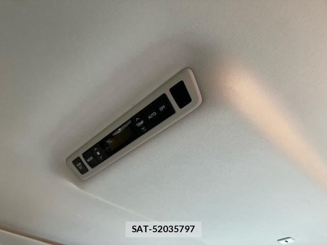 Toyota ALPHARD 2012-03 8876352-18
