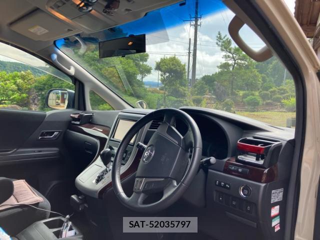 Toyota ALPHARD 2012-03 8876352-6