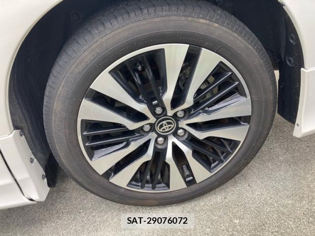 Toyota ALPHARD 2022-04 8876456-11