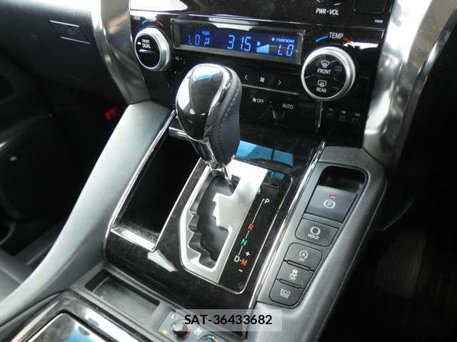 Toyota ALPHARD 2019-06 8876470-3