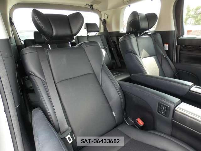 Toyota ALPHARD 2019-06 8876470-8