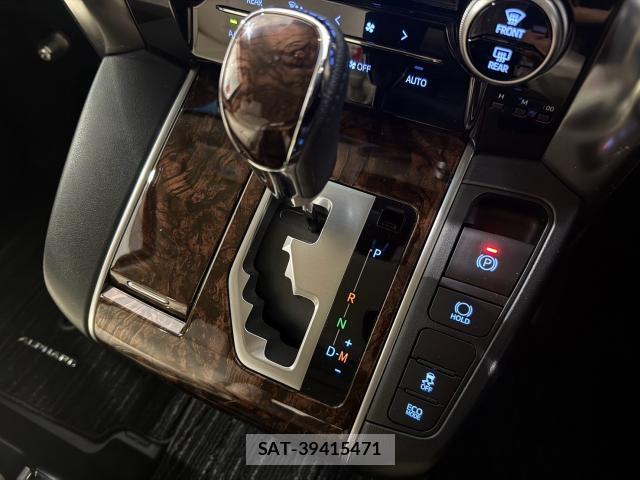 Toyota ALPHARD 2021-06 8876756-10