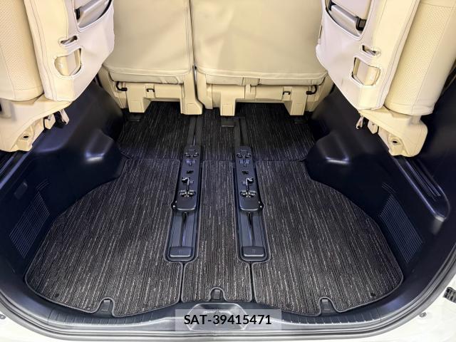 Toyota ALPHARD 2021-06 8876756-19
