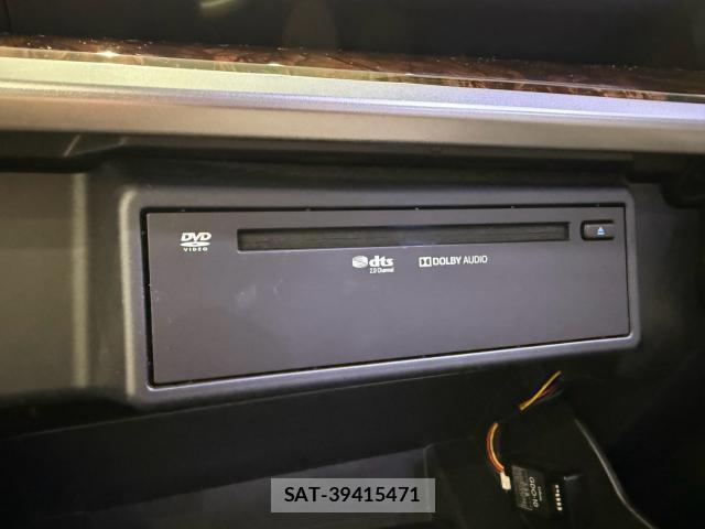 Toyota ALPHARD 2021-06 8876756-7