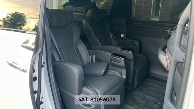 Toyota ALPHARD 2025-10 8877107-6