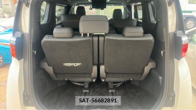 Toyota ALPHARD 2023-10 8877117-17