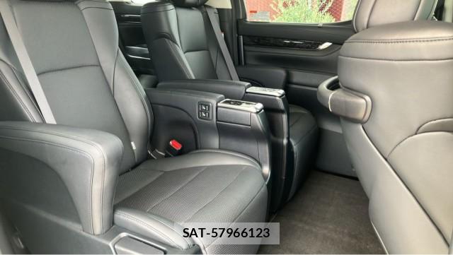 Toyota ALPHARD 2019-02 8877134-6