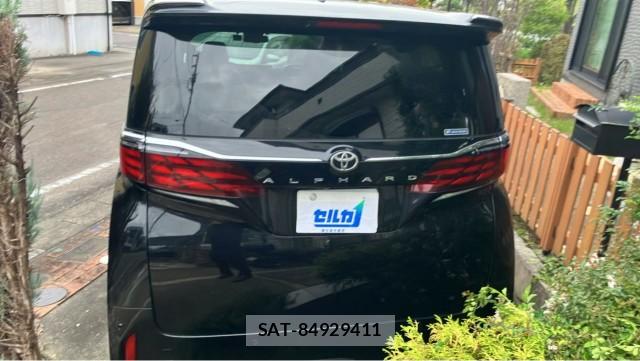 Toyota ALPHARD 2023-11 8877188-1